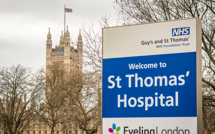 St Thomas' Hospital sign